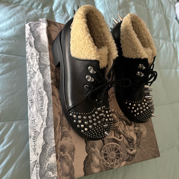 GUCCI shirt and shoes as bundle shirt size medium shoes size 37 100 % authentic - Picture 4 of 13